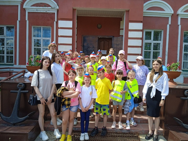 В школьном лагере "Орлята".